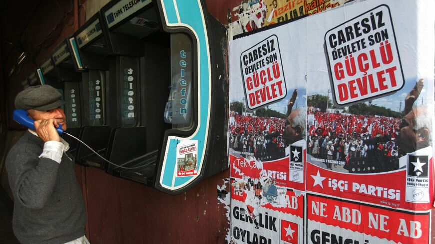 Turkish pay phones 