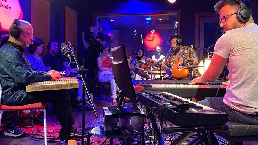 In the Studio Project’s live performance in Istanbul on June 30.