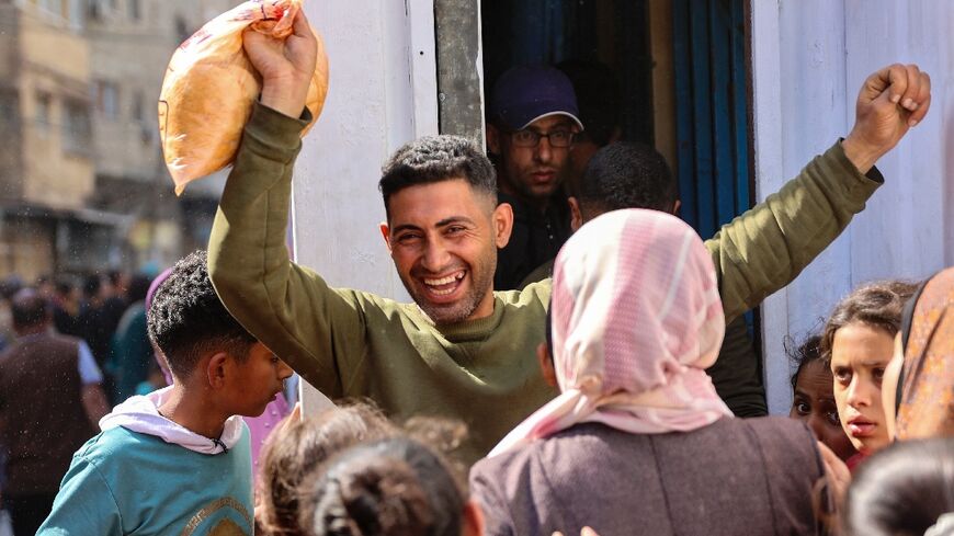 Palestinians were able to buy subsidised bread in Gaza City, earlier this week, after aid reached the area