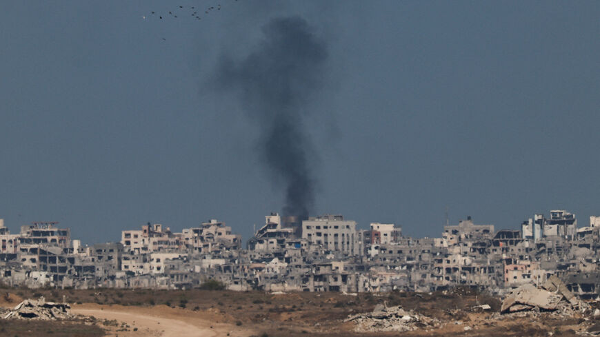 Smoke rises from Gaza as seen from the Israeli side of the border, September 29, 2025. REUTERS/Amir Cohen