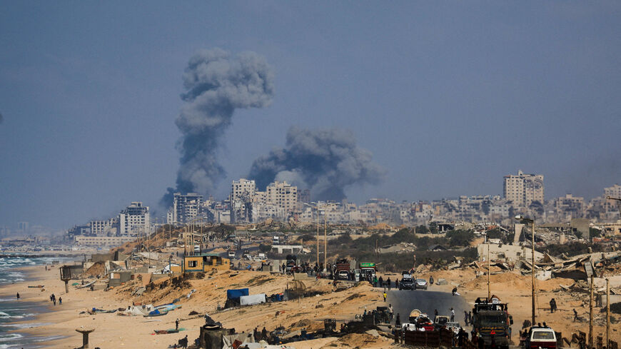 Smoke rises during an Israeli military operation in Gaza City, as seen from the central Gaza Strip, September 28, 2025. REUTERS/Dawoud Abu Alkas