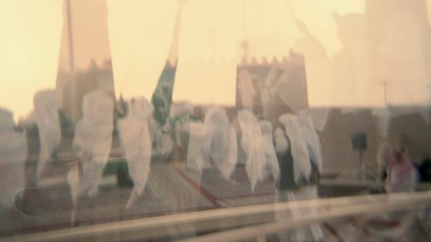 Welcome to Al-Monitor Riyadh.  The captivating photography of Riyadh-based artist Nora Alissa makes a bold appearance at Hafez Gallery in November to mark Saudi Arabia’s inaugural participation at world-renowned photography fair Paris Photo. Back in the Saudi capital, a comprehensive exhibition opening at the Misk Art Institute — also in November — surveys how the works of pioneering artists across the Gulf from the mid-20th century through the 1990s were influenced by socioeconomic changes such as the oil 