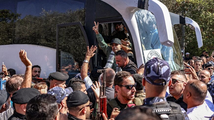 Huge crowds gathered to welcome home Palestinians freed from Israeli jails