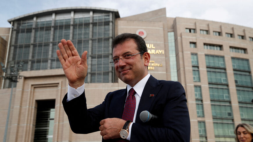 FILE PHOTO: Istanbul Mayor Ekrem Imamoglu, re-elected on Sunday, greets his supporters after receiving mayoral certificate in front of the Caglayan Courthouse in Istanbul, Turkey April 3, 2024. REUTERS/Dilara Senkaya/ File Photo