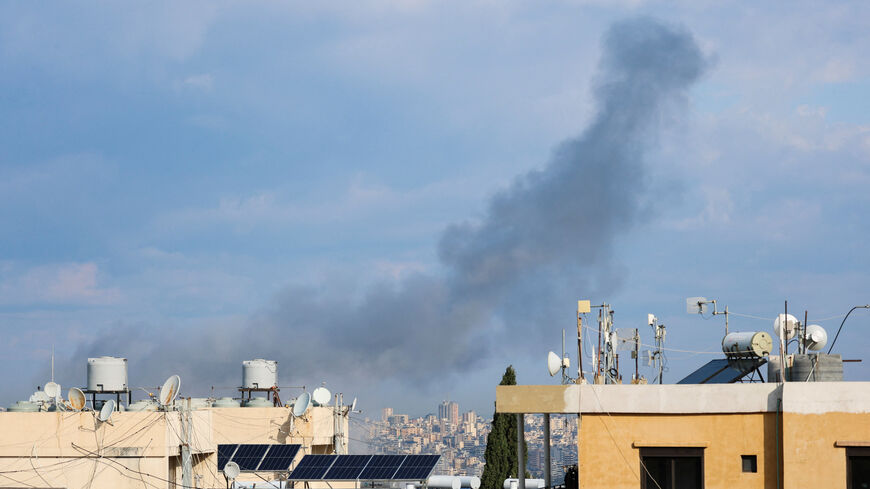 Smoke rises after an Israeli strike on Beirut's southern suburbs, following an escalation between Hezbollah and Israel amid the U.S.-Israeli conflict with Iran, Lebanon, March 4, 2026. REUTERS/Claudia Greco