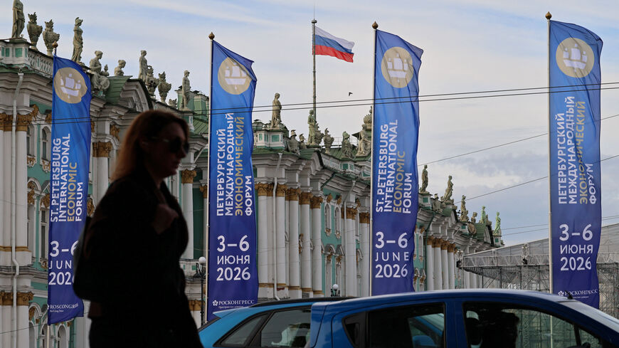 Flags with the logo of the St. Petersburg International Economic Forum (SPIEF) fly in front of the State Hermitage Museum on the eve of the forum's opening in Saint Petersburg, Russia June 2, 2026. REUTERS/Anastasia Barashkova