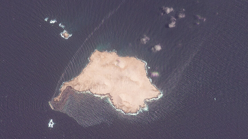 FILE PHOTO: A satellite image shows an oil slick next to the Caroline Bezengi, a sanctioned vessel off the coast of the Dhofar Governorate, Oman, July 28, 2026. 2026 Planet Labs PBC/Handout via REUTERS/ File Photo