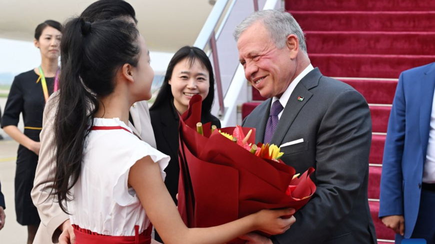 King Abdullah II arrives in Beijing, Aug. 20, 2026. Photo from Xinhua/Chen Yehua.