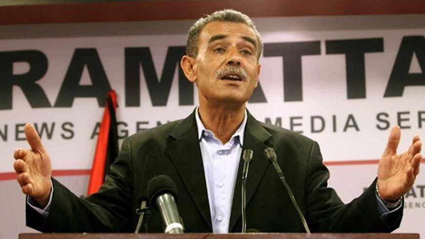 Jamal Zahalka, an Israeli Arab lawmaker from the Balad party, speaks to the media during a news conference in the West Bank city of Ramallah April 23, 2007. Israeli Arab lawmaker Azmi Bishara, under criminal investigation in Israel, resigned from the Knesset on Sunday at the Israeli embassy in Cairo and said he would stay abroad for a time because of a "racist" climate. Bishara, who heads the anti-Zionist party Balad, has clashed with Israel's justice system in the past by making solidarity trips to Syria a