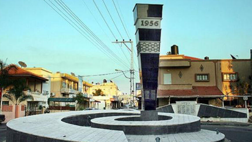 B03rUzqCc.jpg