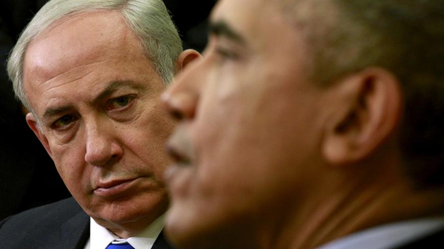 U.S. President Barack Obama meets with Israeli Prime Minister Benjamin Netanyahu in the Oval office of the White House in Washington November 9, 2015. The two leaders meet here today for the first time since the Israeli leader lost his battle against the Iran nuclear deal, with Washington seeking his re-commitment to a two-state solution with the Palestinians.  REUTERS/Kevin Lamarque  - RTS66BZ