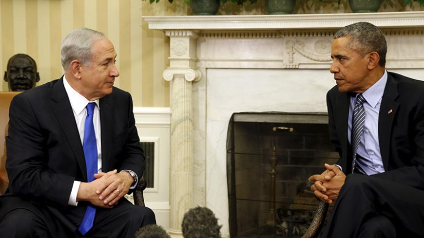 U.S. President Barack Obama meets with Israeli Prime Minister Benjamin Netanyahu in the Oval office of the White House in Washington November 9, 2015. The two leaders meet here today for the first time since the Israeli leader lost his battle against the Iran nuclear deal, with Washington seeking his re-commitment to a two-state solution with the Palestinians. REUTERS/Kevin Lamarque - RTS66KY