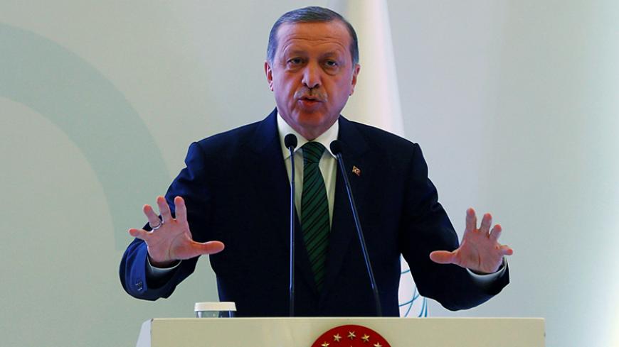 Turkish President Tayyip Erdogan makes a speech during a conference in Istanbul, Turkey May 17, 2016. REUTERS/Murad Sezer - RTSENZJ