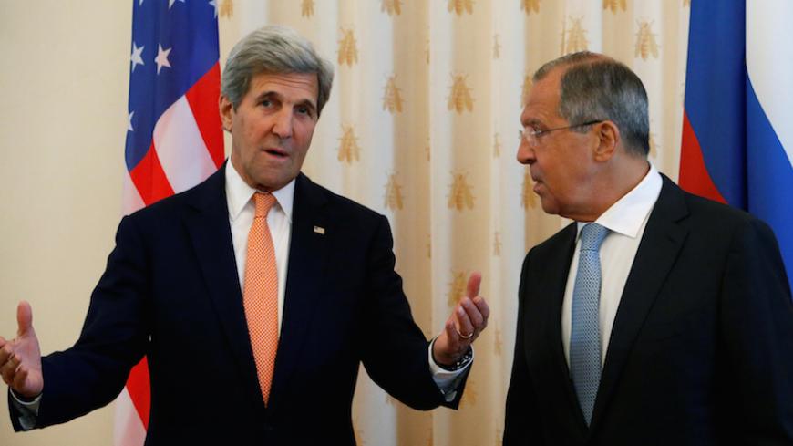 Russian Foreign Minister Sergei Lavrov (R) and U.S. Secretary of State John Kerry attend a meeting in Moscow, Russia, July 15, 2016. REUTERS/Sergei Karpukhin - RTSI1IW