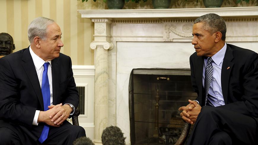 U.S. President Barack Obama meets with Israeli Prime Minister Benjamin Netanyahu in the Oval office of the White House in Washington November 9, 2015. The two leaders meet here today for the first time since the Israeli leader lost his battle against the Iran nuclear deal, with Washington seeking his re-commitment to a two-state solution with the Palestinians. REUTERS/Kevin Lamarque - RTS66KY