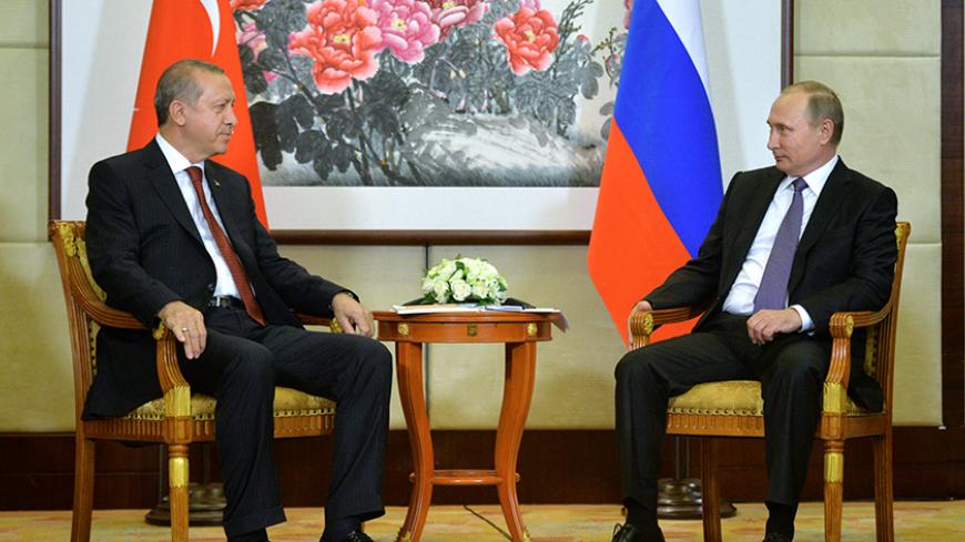 Russian President Vladimir Putin (R) meets with his Turkish counterpart Recep Tayyip Erdogan ahead of the G20 Summit in Hangzhou, China September 3, 2016. Sputnik/Kremlin/Alexei Druzhinin/via REUTERS  ATTENTION EDITORS - THIS IMAGE WAS PROVIDED BY A THIRD PARTY. EDITORIAL USE ONLY. - RTX2NZZP