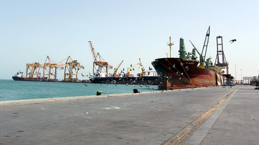 A ship is docked at the Red Sea port of Hodeidah, Yemen, March 23, 2017. REUTERS/Abduljabbar Zeyad - RTX32F02