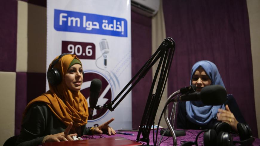 Palestinian_Camp_Radio.jpg
