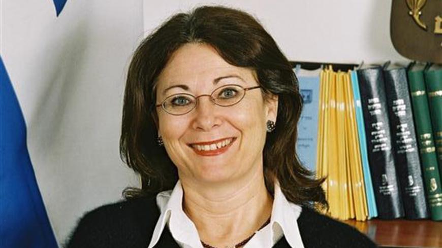 Esther_Hayut.jpg