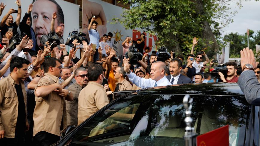 Turkish President Tayyip Erdogan waves to supporters as he leaves his residence in Istanbul, Turkey June 24, 2018. REUTERS/Alkis Konstantinidis     TPX IMAGES OF THE DAY - RC1813562760