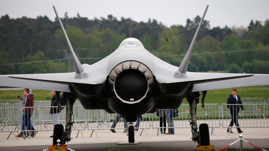 A Lockheed Martin F-35 aircraft is seen at the ILA Air Show in Berlin, Germany, April 25, 2018.    REUTERS/Axel Schmidt - RC1BB966C440