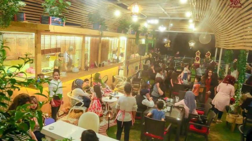 WomanOnlyCafe.jpg