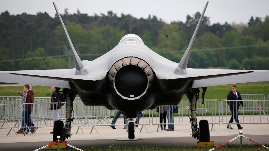A Lockheed Martin F-35 aircraft is seen at the ILA Air Show in Berlin, Germany, April 25, 2018. REUTERS/Axel Schmidt - RC1BB966C440