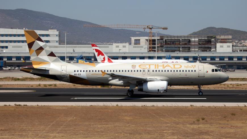 ATHENS, GREECE - 2019/09/14: An Etihad Airways Airbus 320 leaving Athens airport. (Photo by Fabrizio Gandolfo/SOPA Images/LightRocket via Getty Images)