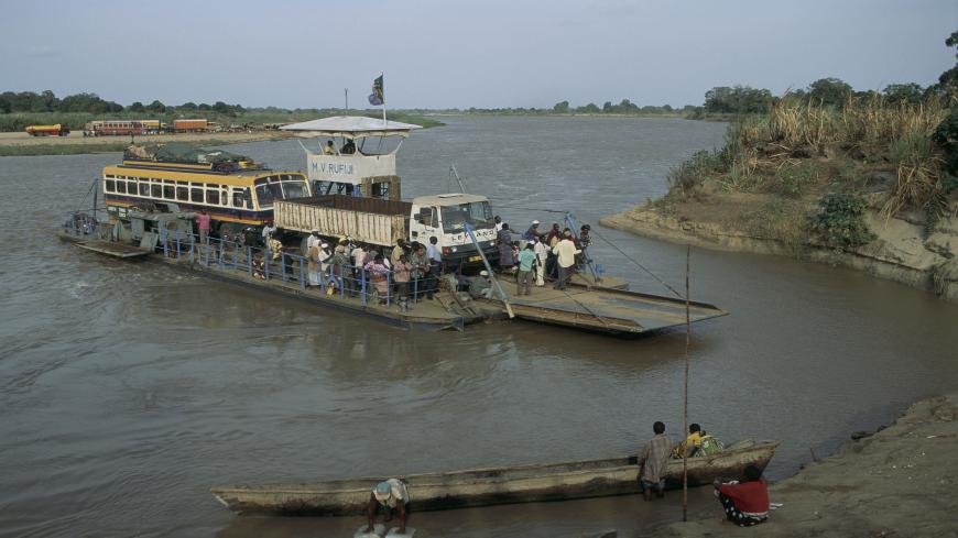 TRAVERSEE DU FLEUVE RUFIJI, TANZANIE. (Photo by Jean-Denis JOUBERT/Gamma-Rapho via Getty Images)