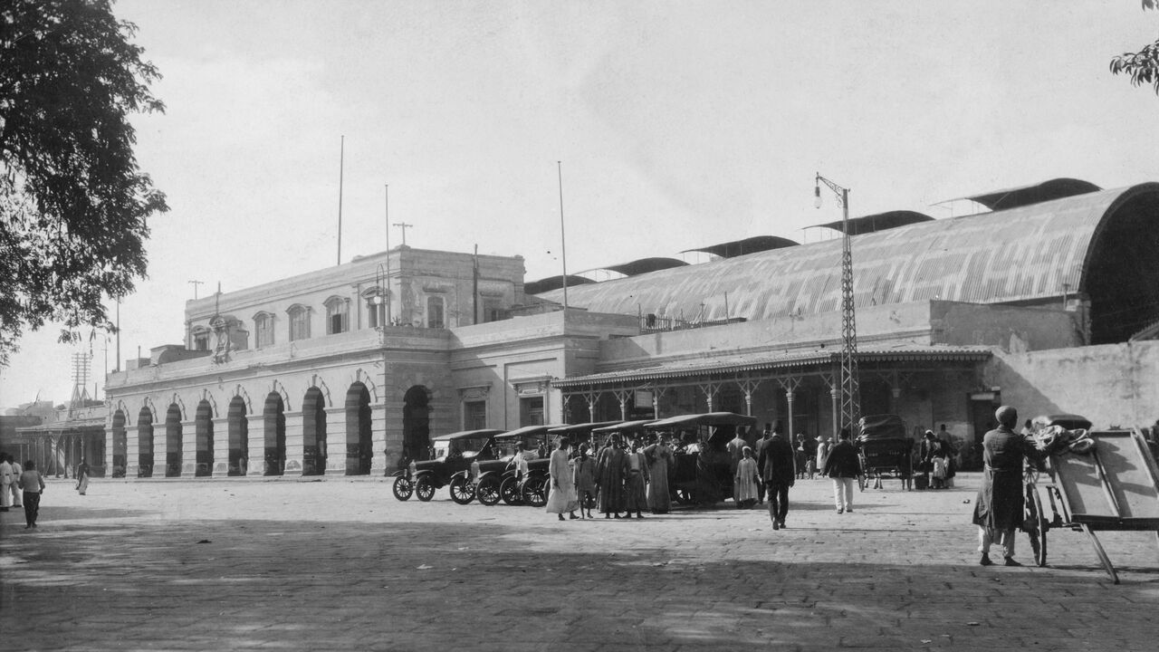 A railway station (now demolished) in Alexandria, Egypt, circa 1920. The station was the first to be built in Egypt. 