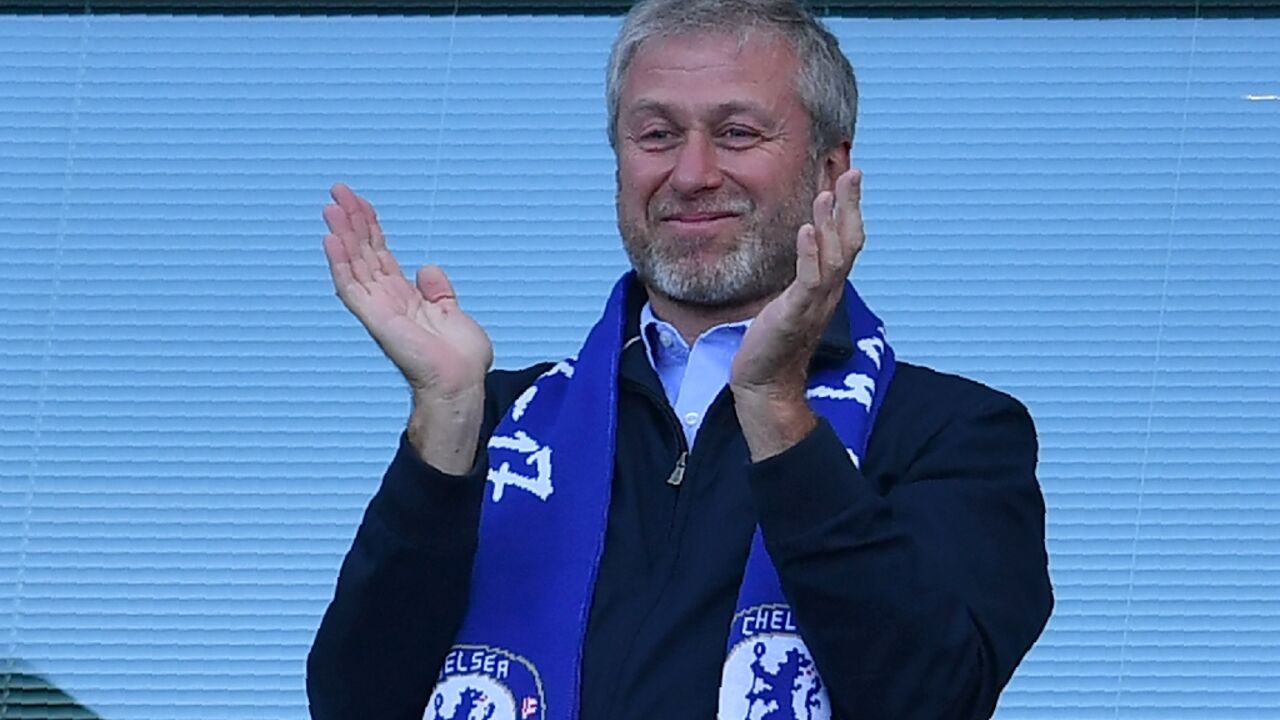 Chelsea's Russian owner Roman Abramovich celebrates English Premier League title win in May 2017 Chelsea's Russian owner Roman Abramovich celebrates English Premier League title win in May 2017
