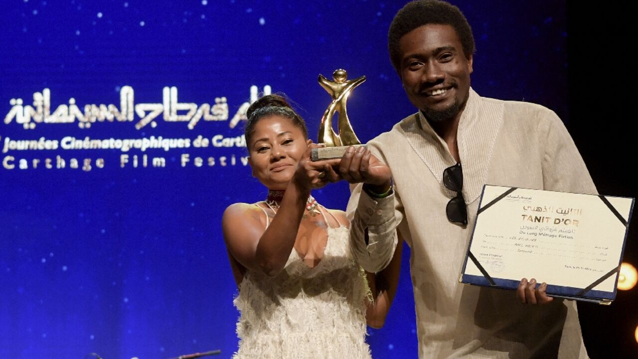 'Tug of War' inspects love and politics during the final years for British colonial Zanzibar