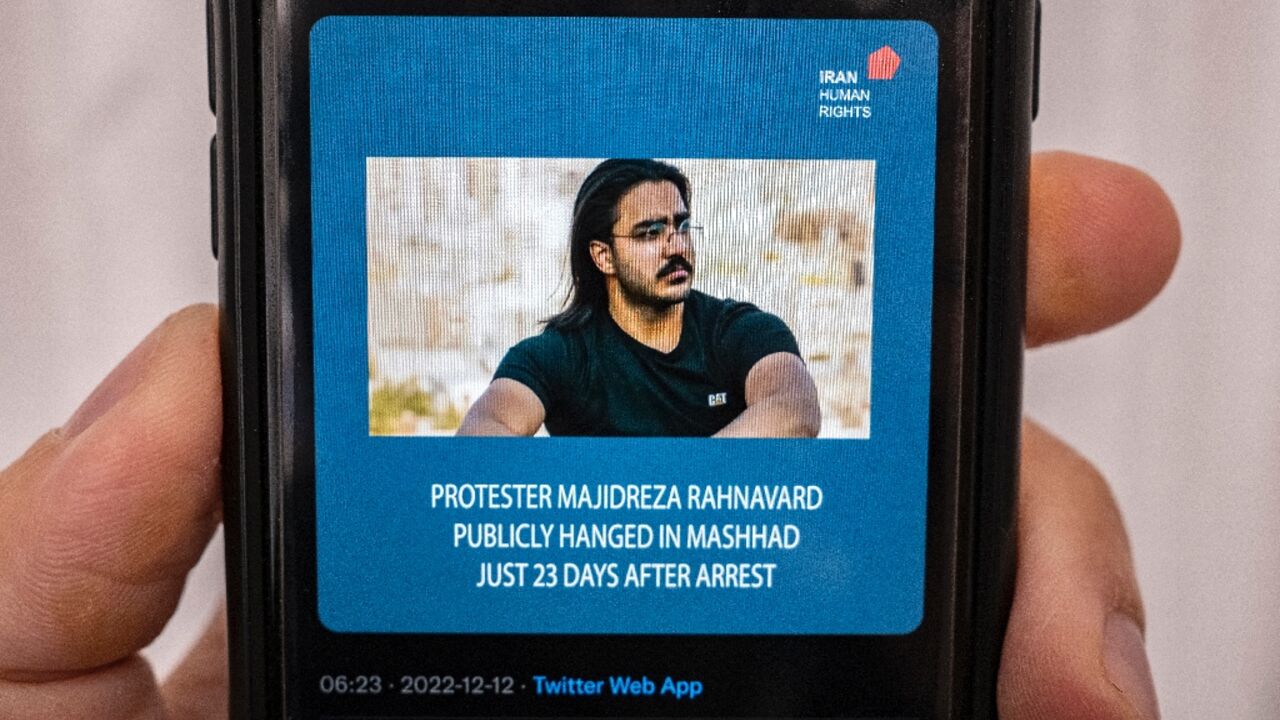 Majidreza Rahnavard had been sentenced to death by a court in the city of Mashhad for killing two members of the security forces with a knife Majidreza Rahnavard had been sentenced to death by a court in the city of Mashhad for killing two members of the security forces with a knife