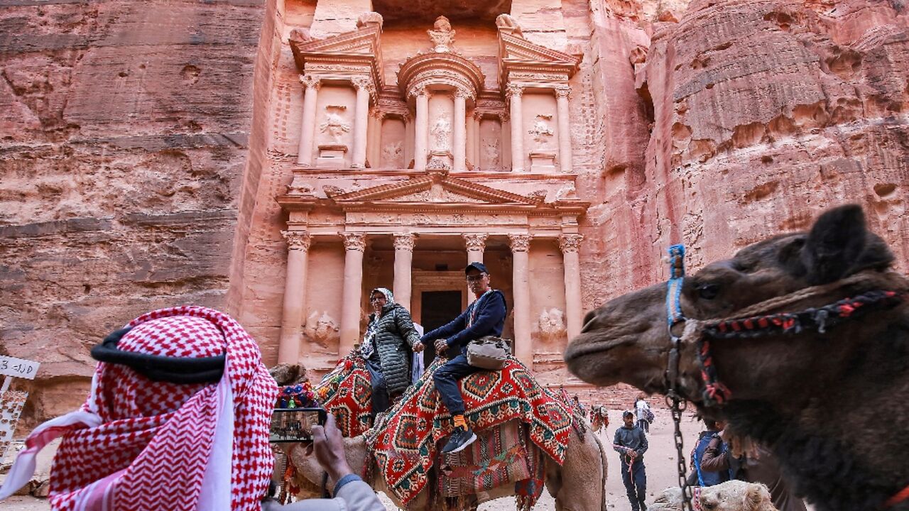 Famous for its stunning structures hewn out of the rose-pink cliff faces, Petra is a United Nations World Heritage site