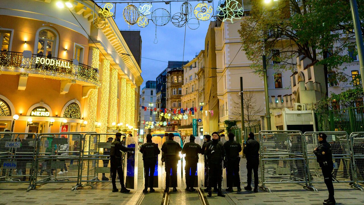 Turkish riot police