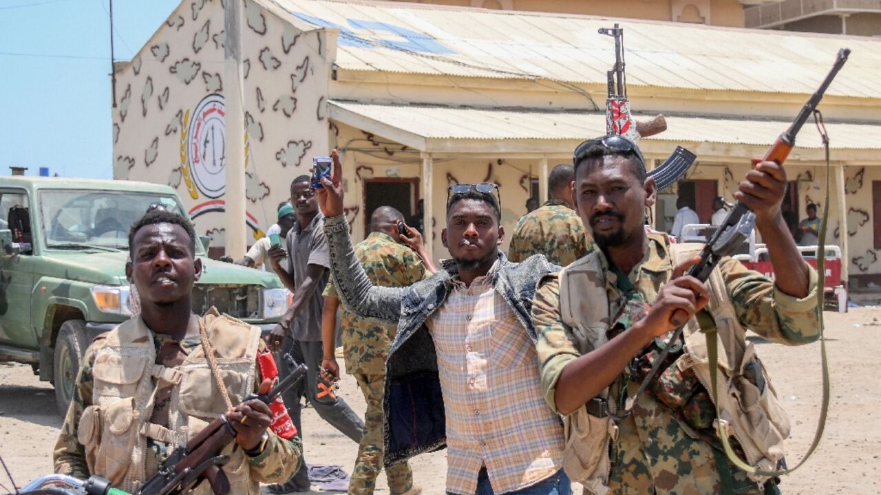 Power has been off across swathes of Khartoum, and the few grocery stores remaining open warn they will only last a few days if no supplies can enter the city Power has been off across swathes of Khartoum, and the few grocery stores remaining open warn they will only last a few days if no supplies can enter the city