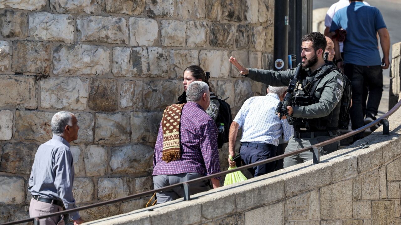 Israeli border police bar Muslims under the age of 55 from praying at Jerusalem's Al-Aqsa Mosque, Islam's third holiest site Israeli border police bar Muslims under the age of 55 from praying at Jerusalem's Al-Aqsa Mosque, Islam's third holiest site
