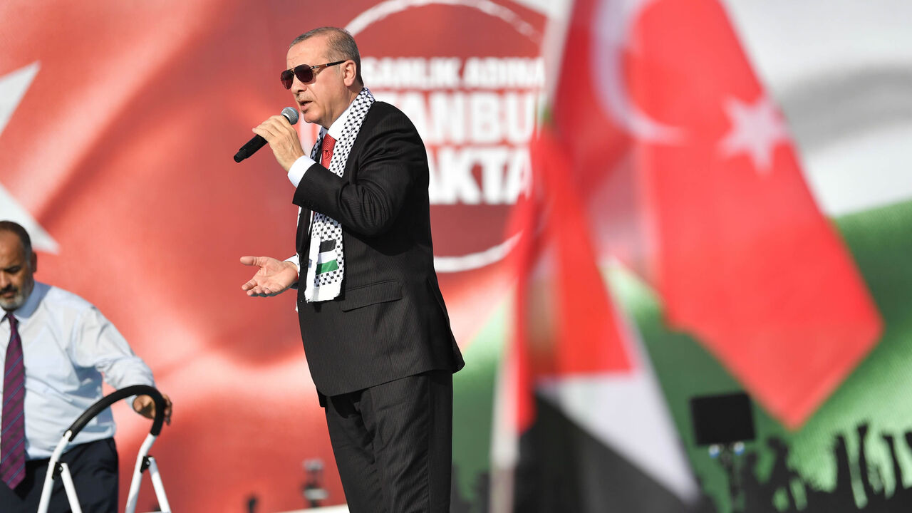 Turkish President Recep Tayyip Erdogan addresses a protest rally against the recent killings of Palestinian protesters on the Gaza-Israel border and the US Embassy move to Jerusalem, in Istanbul, May 18, 2018.