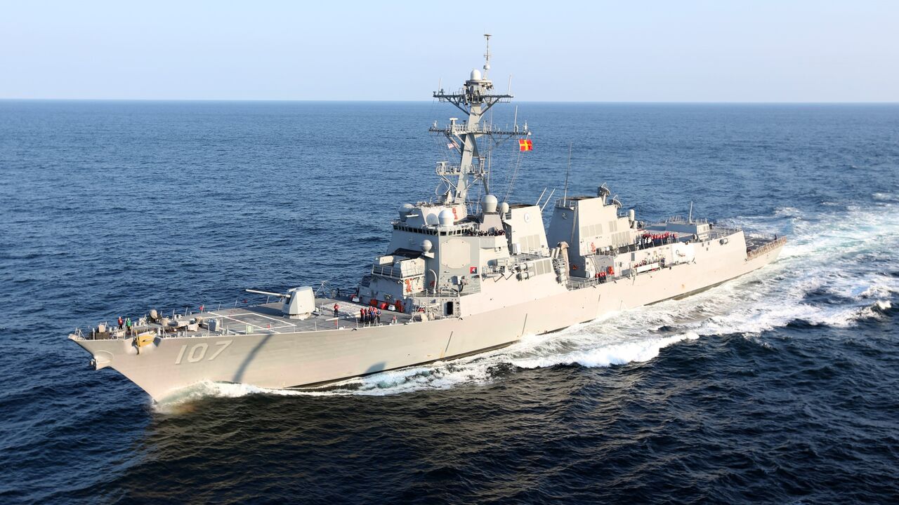 US navy destroyer