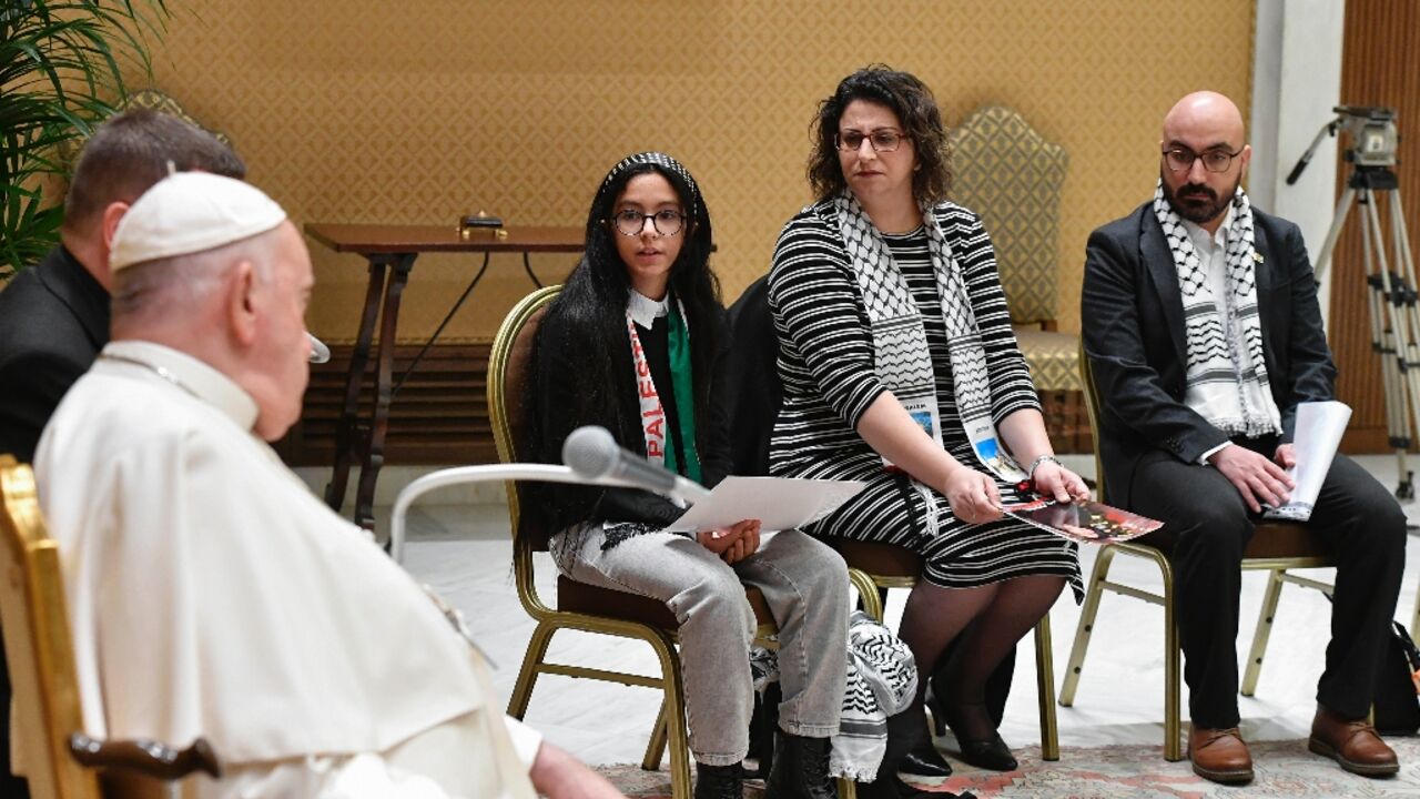 Pope Francis called for dialogue to end the conflict in the Mideast to avoid a 'mountain of dead on each side'