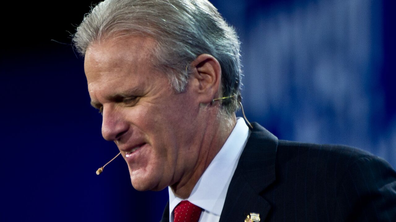 Israeli ambassador to the US Michael Oren arrives to address the American Israel Public Affairs Committee (AIPAC) annual policy conference in Washington on March 3, 2013. AFP PHOTO/Nicholas KAMM (Photo credit should read NICHOLAS KAMM/AFP via Getty Images)