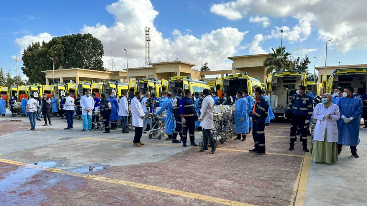 Egyptian medics prepare to receive premature babies evacuated from Gaza at the Rafah crossing on November 20