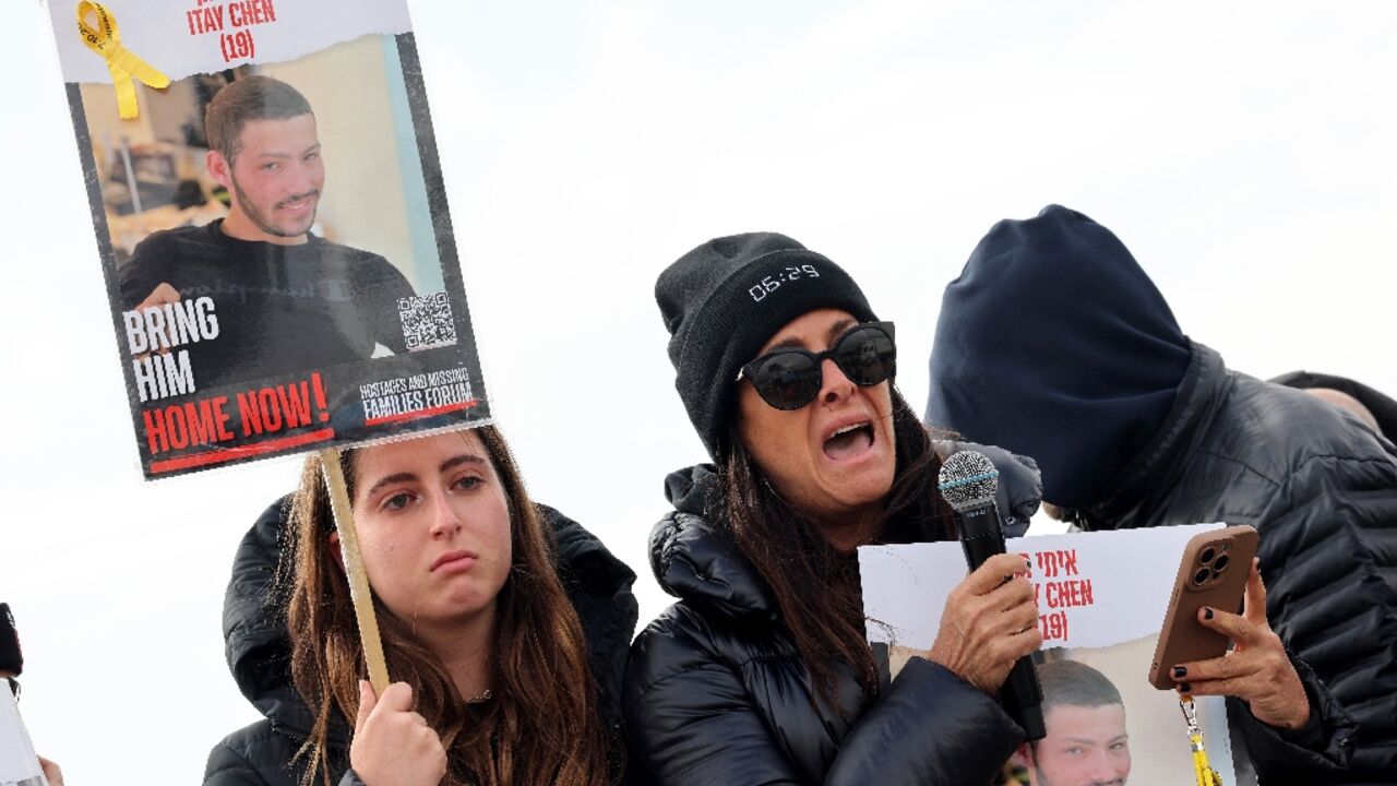 Israelis took the microphone in the hope that their messages reach loved in Gaza captivity