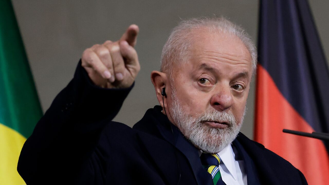 BERLIN, GERMANY - DECEMBER 4: Brazilian President Luiz Inacio Lula da Silva speaks during a press conference with German Chancellor Olaf Scholz at Chancellory on December 4, 2023 in Berlin, Germany. The German and Brazilian governments are holding consultations today in Berlin. (Photo by Carsten Koall/Getty Images)