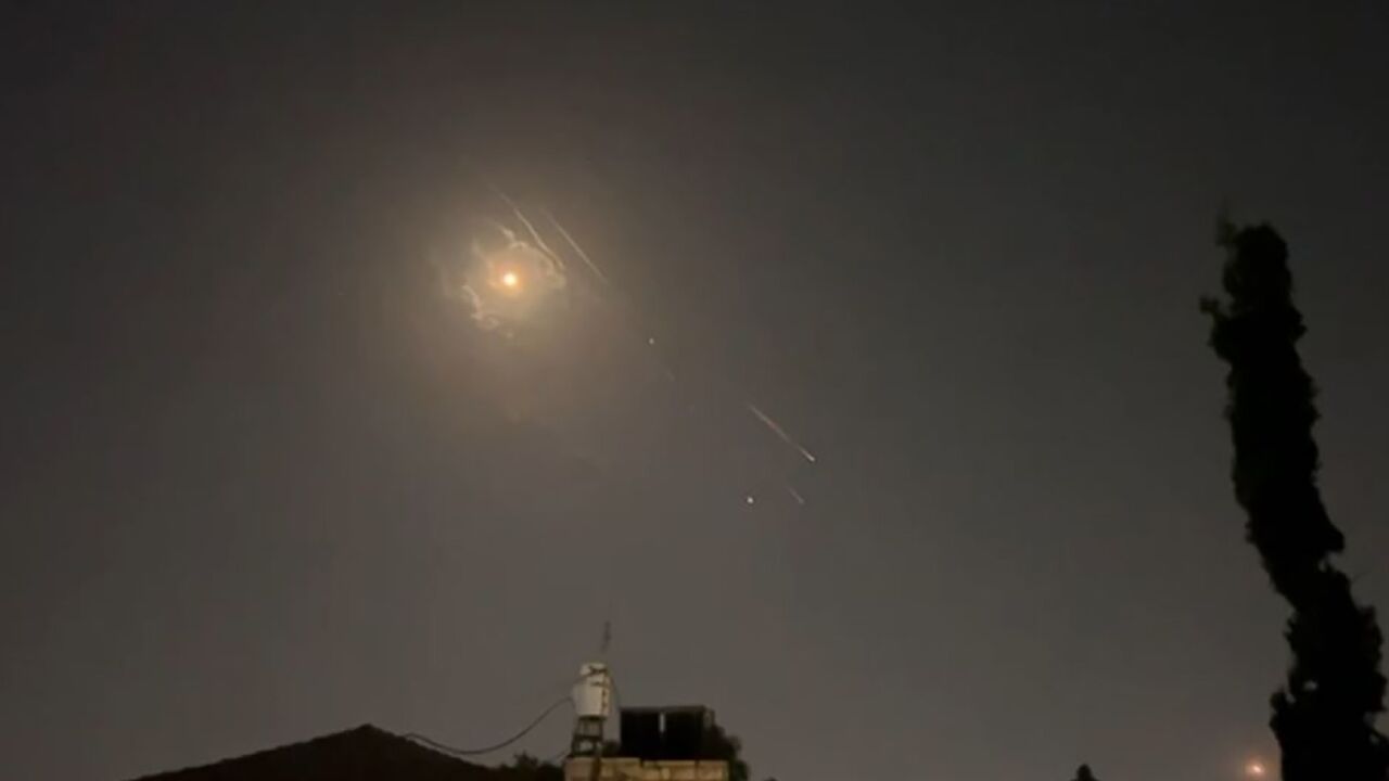 Explosions lighting up Jerusalem's sky during Iran's attack on Israel Explosions lighting up Jerusalem's sky during Iran's attack on Israel