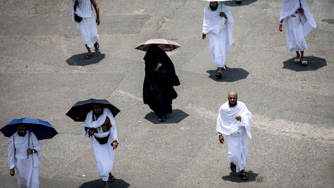 About 2,000 Palestinians are conducting the hajj at the special invitation of King Salman About 2,000 Palestinians are conducting the hajj at the special invitation of King Salman