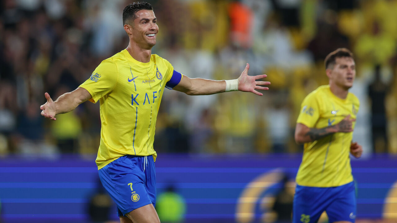 RIYADH, SAUDI ARABIA - MAY 4: Cristiano Ronaldo of Al Nassr celebrates after scoring the 2nd goal during the Saudi Pro League match between Al-Nassr and Al Wehda at Al Awwal Park on May 4, 2024 in Riyadh, Saudi Arabia.(Photo by Yasser Bakhsh/Getty Images)