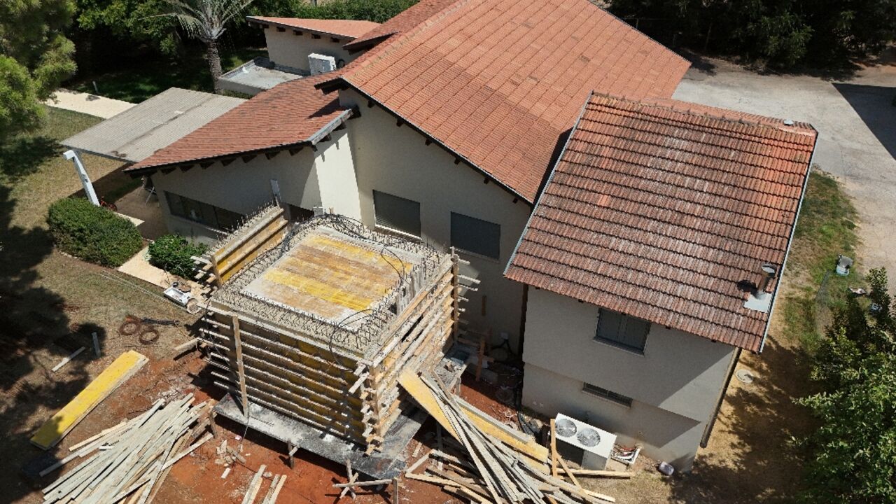 The price of a safe room varies approximately between $30,500 and $56,000