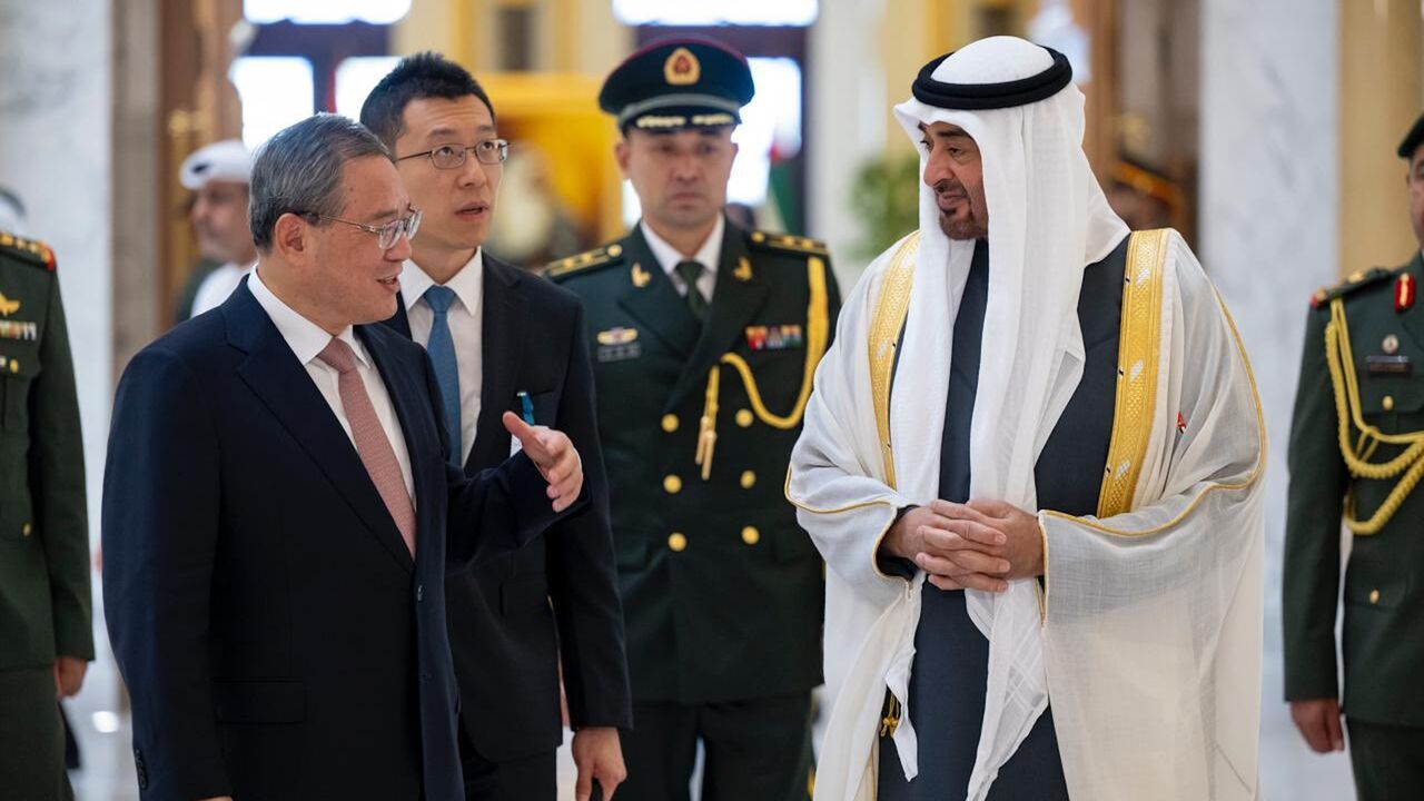 United Arab Emirates President Sheikh Mohammed bin Zayed Al Nahyan (R) hosted China’s Prime Minister Li Qiang in Abu Dhabi on Sept. 12, 2024.