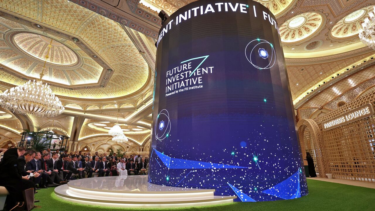 Attendees take part in the annual Future Investment Initiative (FII) conference in the Saudi capital, Riyadh, Oct. 25, 2022. 